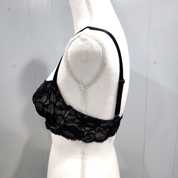 Victoria Secret  Very Sexy Balconet 34D - Picture 2 of 4